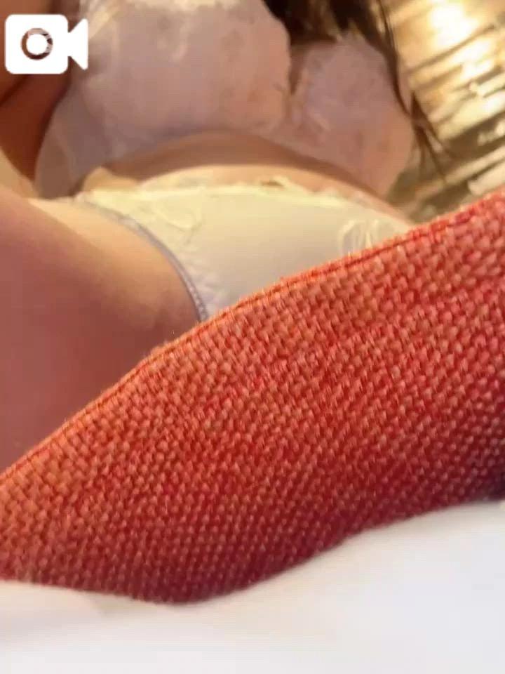 느끼는