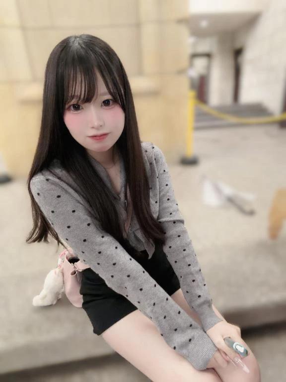 손이 가까워지면 두근 두근합니다.