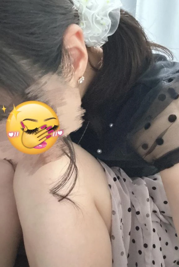🌺🌺👀🌺🌺