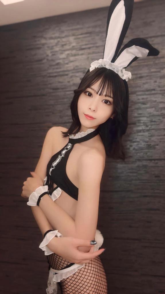 씹거나 꼬인...