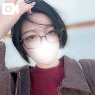 땀을 흘리는 음란한 몸
